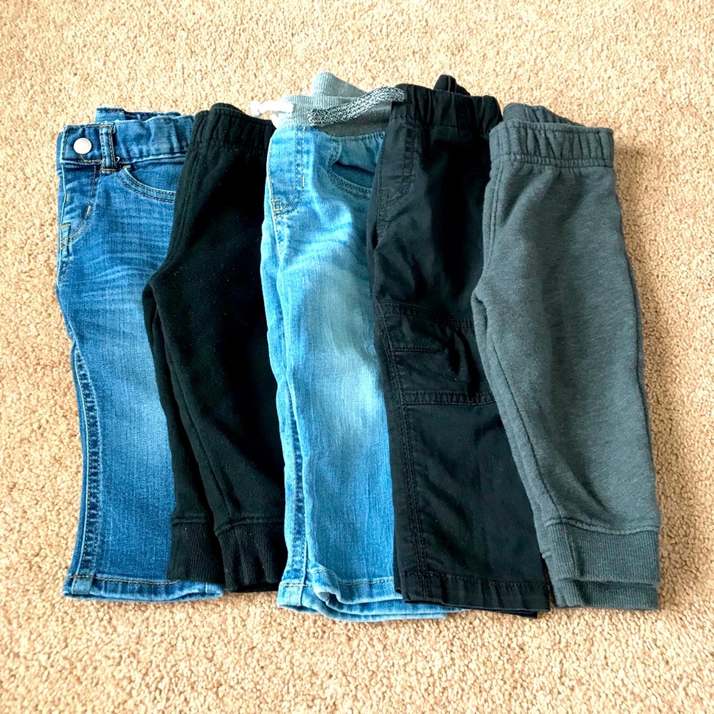 GOOD CONDITION-5 pairs variety jeans&sweats 18mths